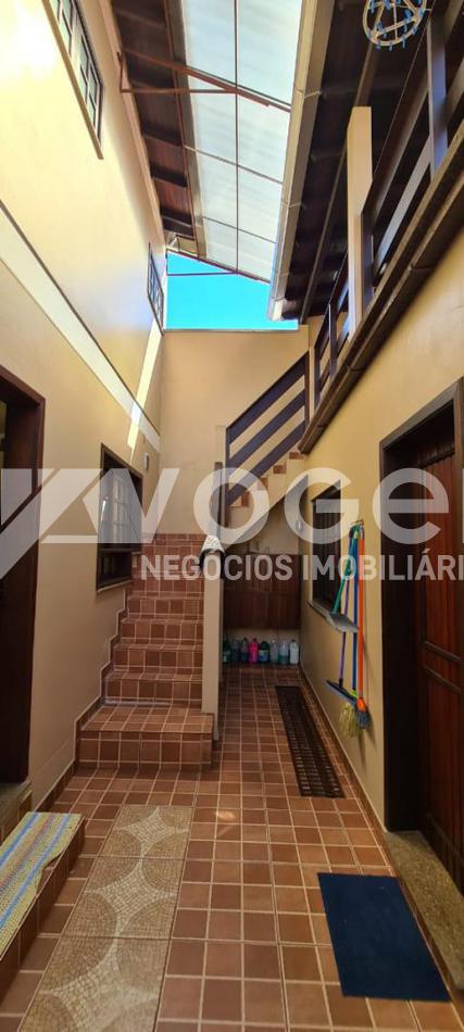 Casa à venda com 3 quartos, 220m² - Foto 46