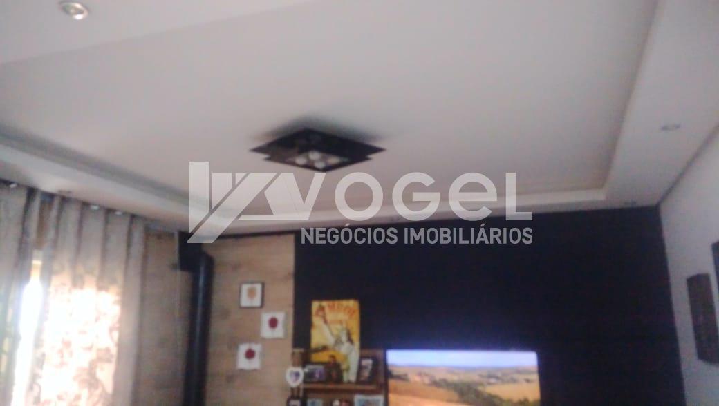 Casa à venda com 3 quartos, 160m² - Foto 2