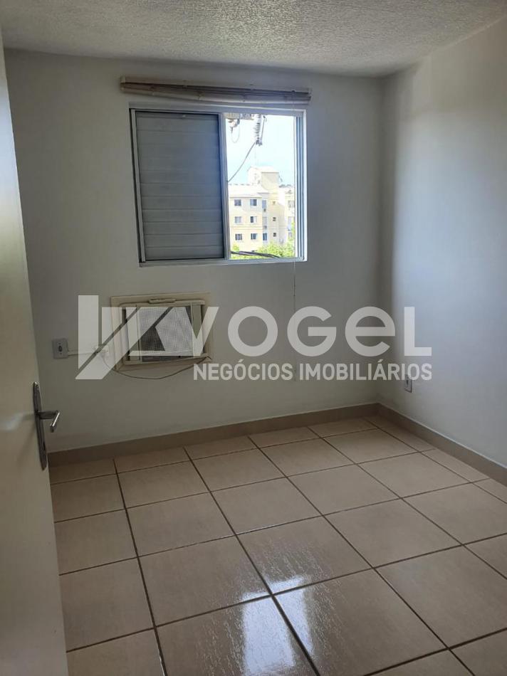 Apartamento à venda com 2 quartos, 42m² - Foto 3