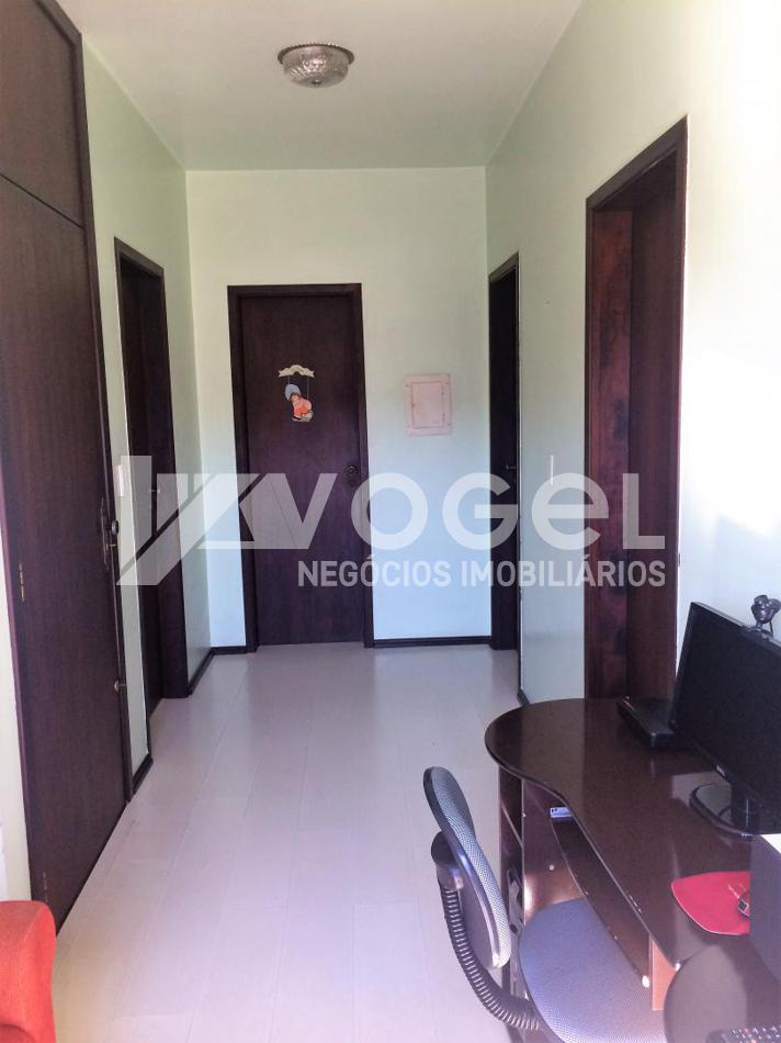 Casa à venda com 3 quartos, 244m² - Foto 24