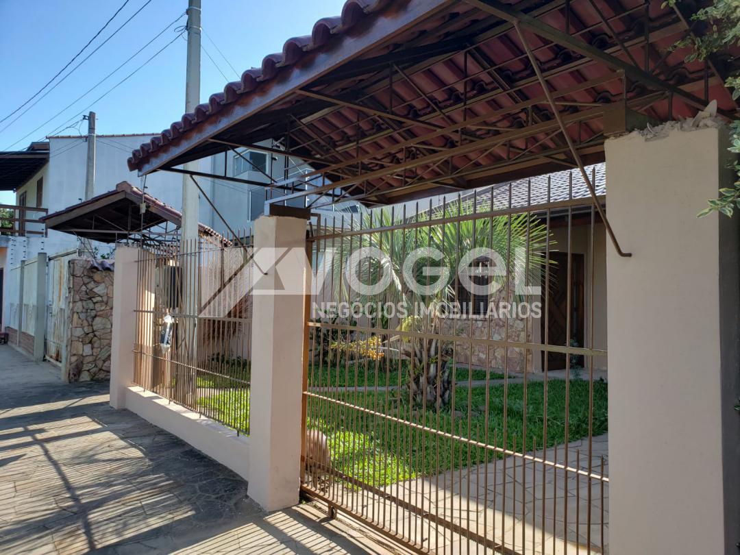 Casa à venda com 3 quartos, 198m² - Foto 1