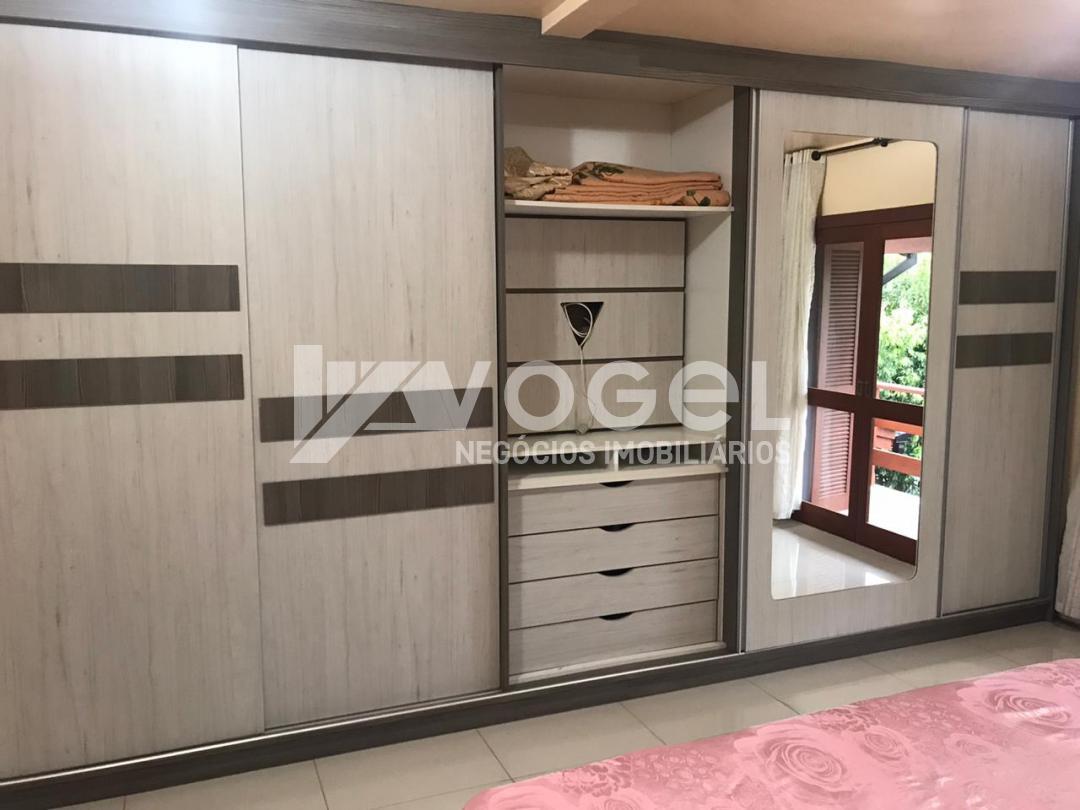 Casa à venda com 3 quartos, 272m² - Foto 5