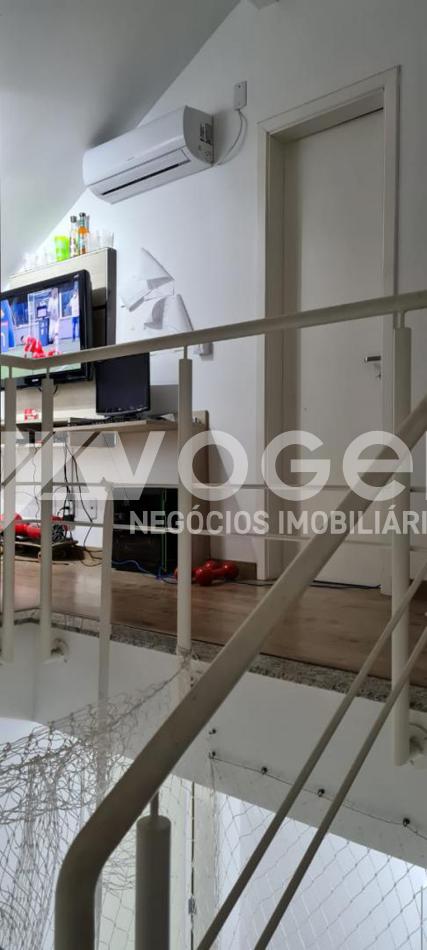 Casa à venda com 3 quartos, 272m² - Foto 4