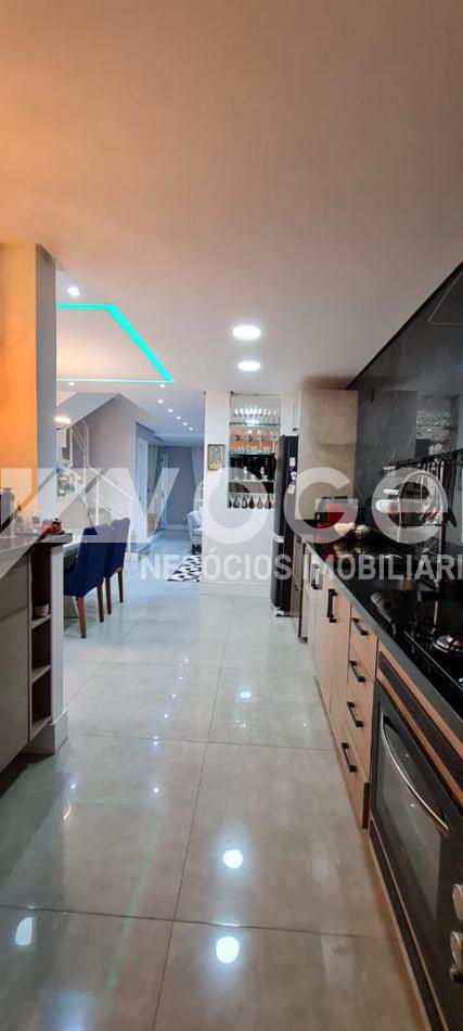 Casa à venda com 3 quartos, 272m² - Foto 18