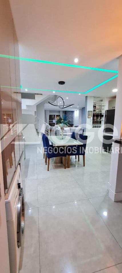 Casa à venda com 3 quartos, 272m² - Foto 20