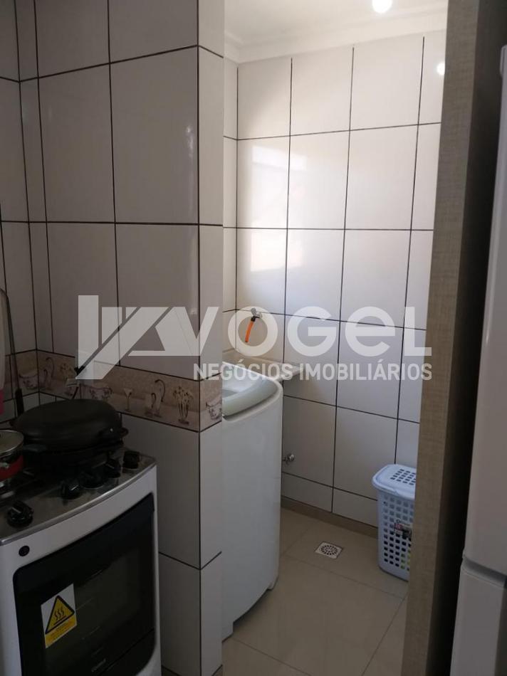 Apartamento à venda com 3 quartos - Foto 12