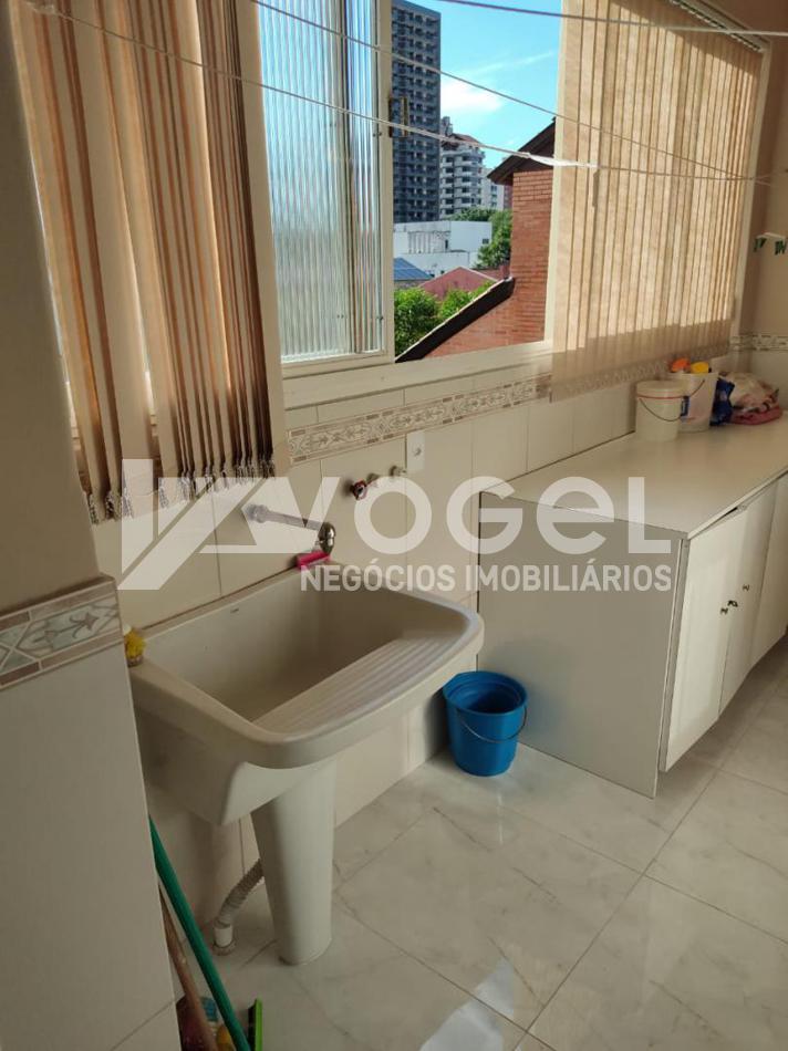 Apartamento à venda com 3 quartos, 149m² - Foto 8