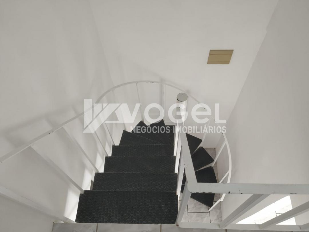 Casa à venda com 2 quartos, 92m² - Foto 2