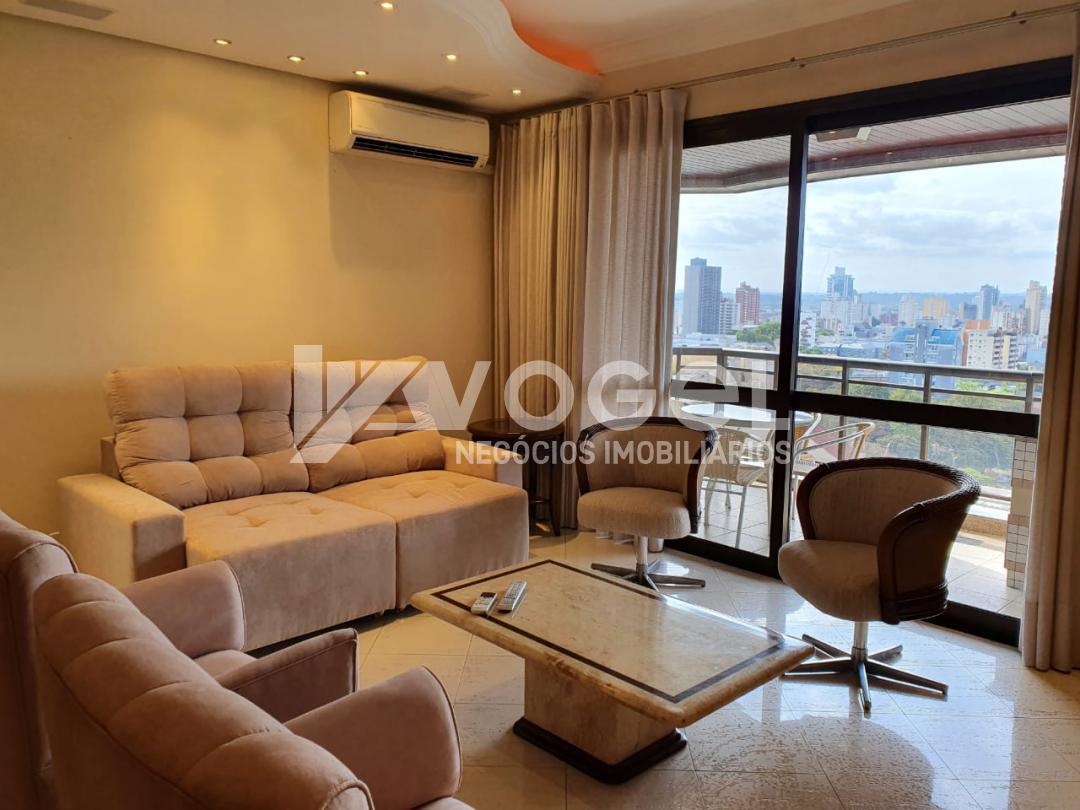 Apartamento à venda com 3 quartos, 245m² - Foto 15