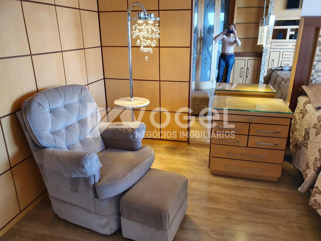 Apartamento à venda com 3 quartos, 245m² - Foto 18