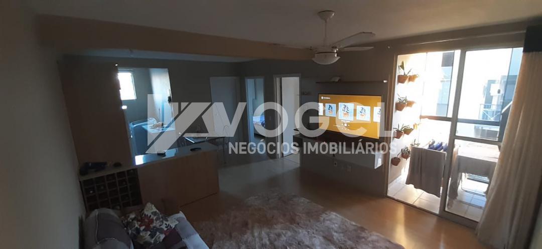 Apartamento à venda com 2 quartos, 72m² - Foto 2