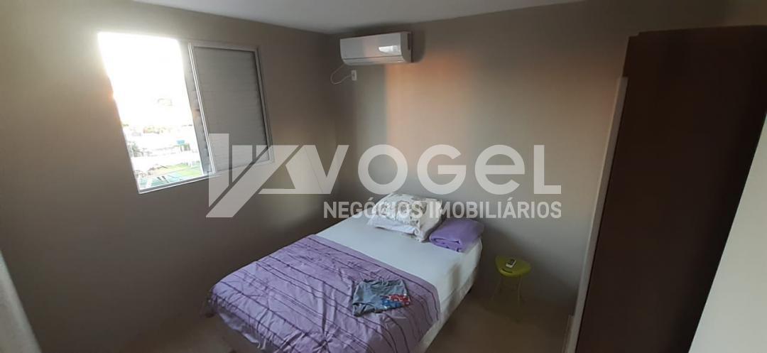 Apartamento à venda com 2 quartos, 72m² - Foto 9