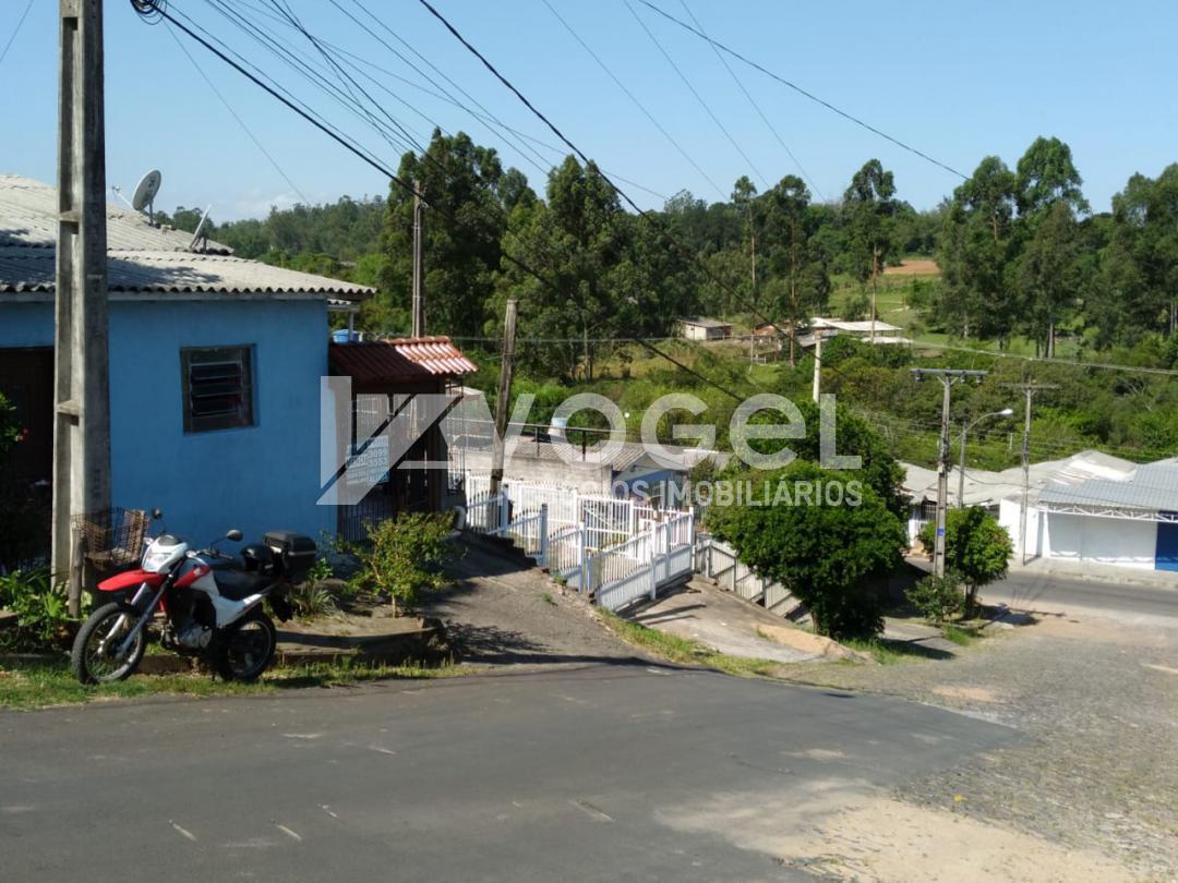 Casa à venda com 2 quartos, 300m² - Foto 2