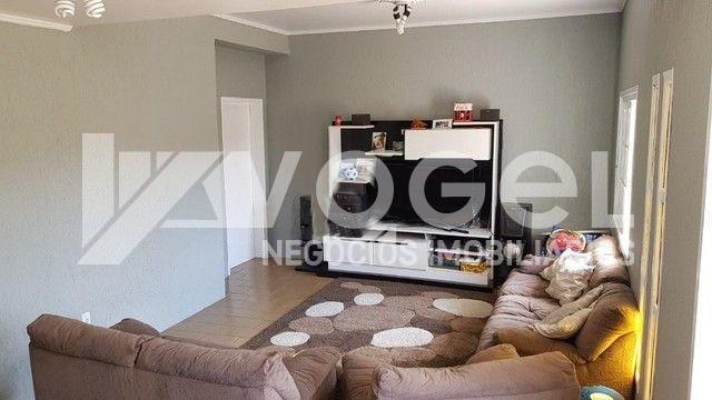 Casa à venda com 2 quartos, 197m² - Foto 2