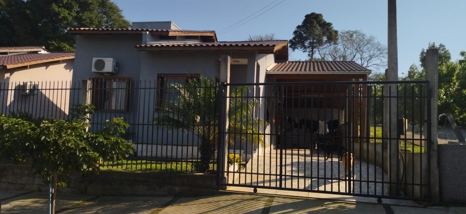 Casa à venda com 3 quartos, 68m² - Foto 2