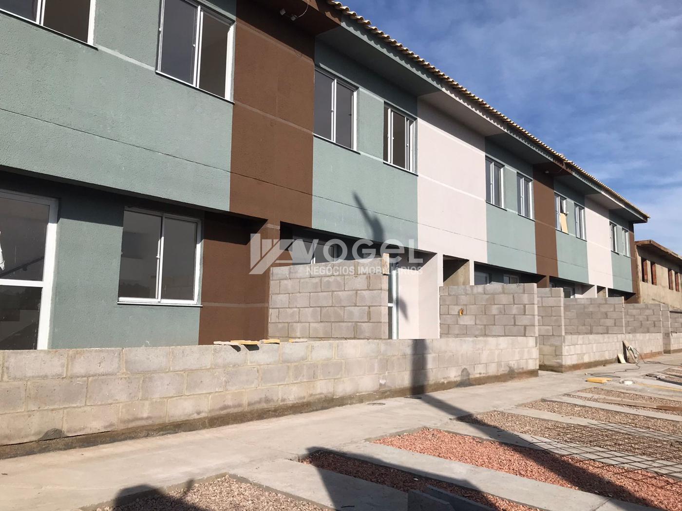 Casa à venda com 2 quartos, 50m² - Foto 1