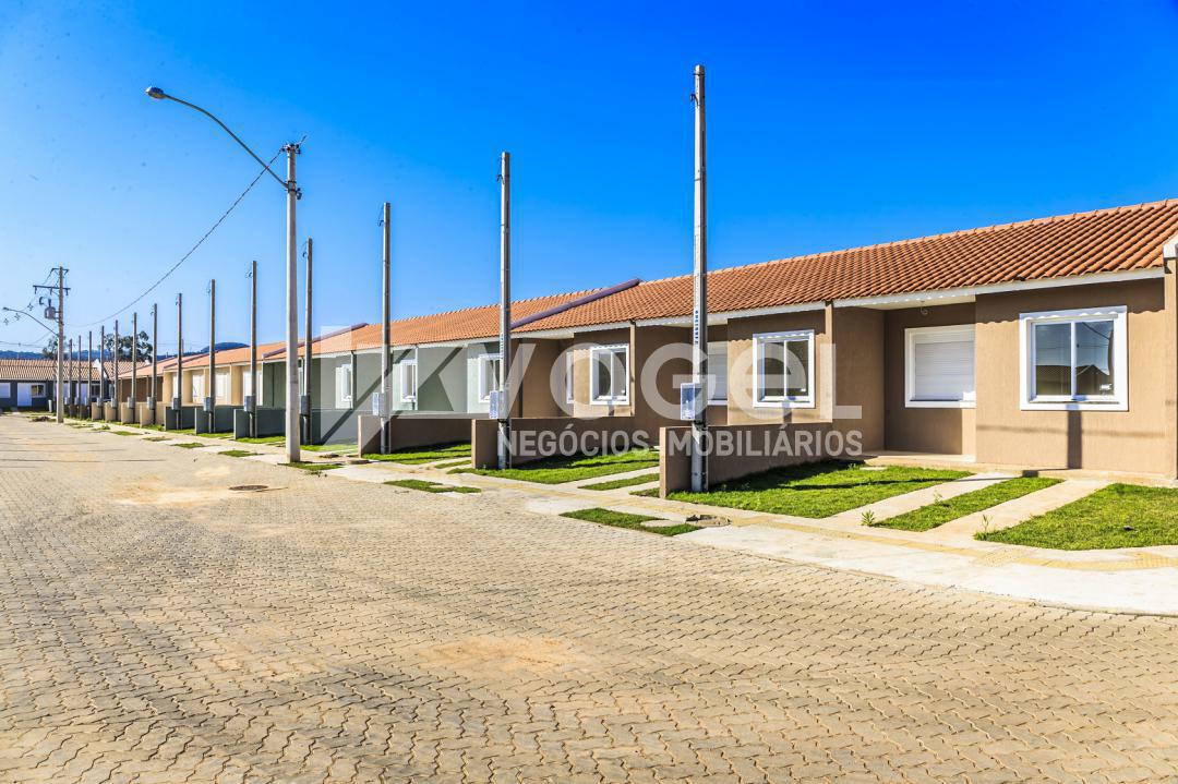 Casa à venda com 2 quartos, 41m² - Foto 2