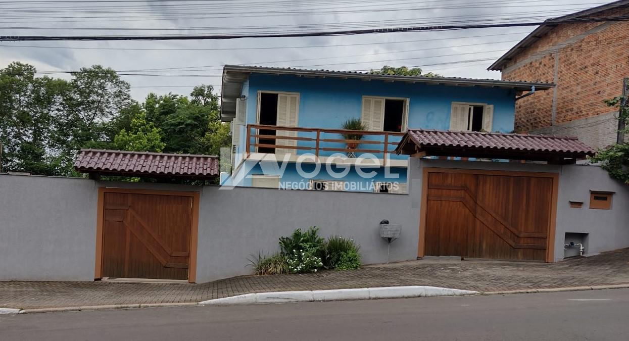 Casa à venda com 4 quartos, 198m² - Foto 1