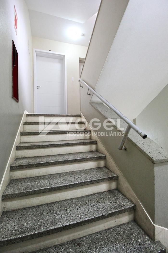 Apartamento à venda com 2 quartos, 58m² - Foto 2