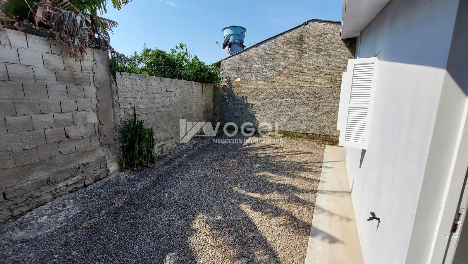 Casa à venda com 2 quartos, 60m² - Foto 7