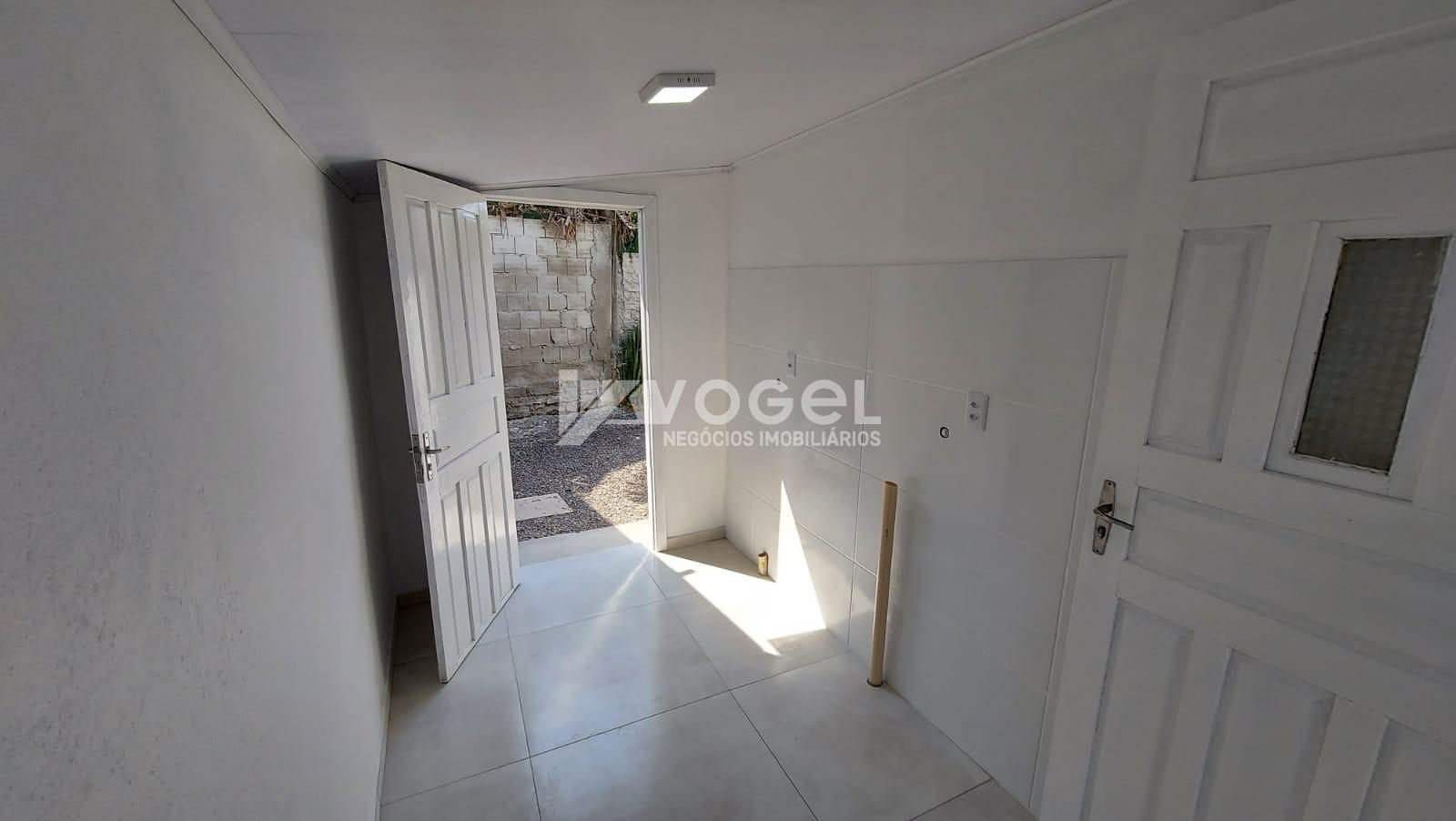 Casa à venda com 2 quartos, 60m² - Foto 8