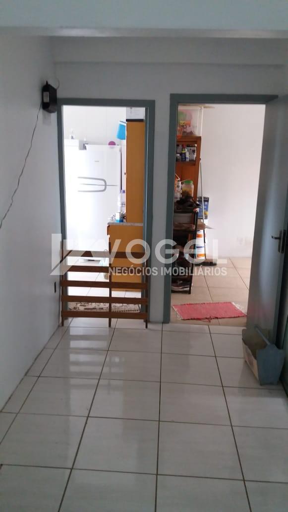 Casa à venda com 2 quartos, 100m² - Foto 2