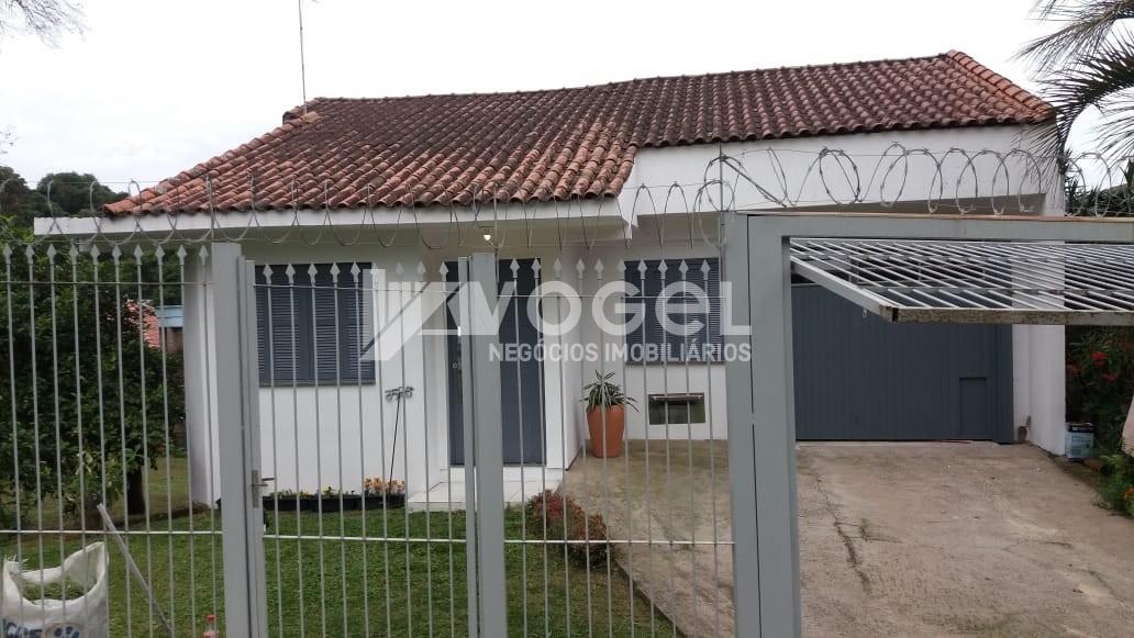 Casa à venda com 2 quartos, 100m² - Foto 1