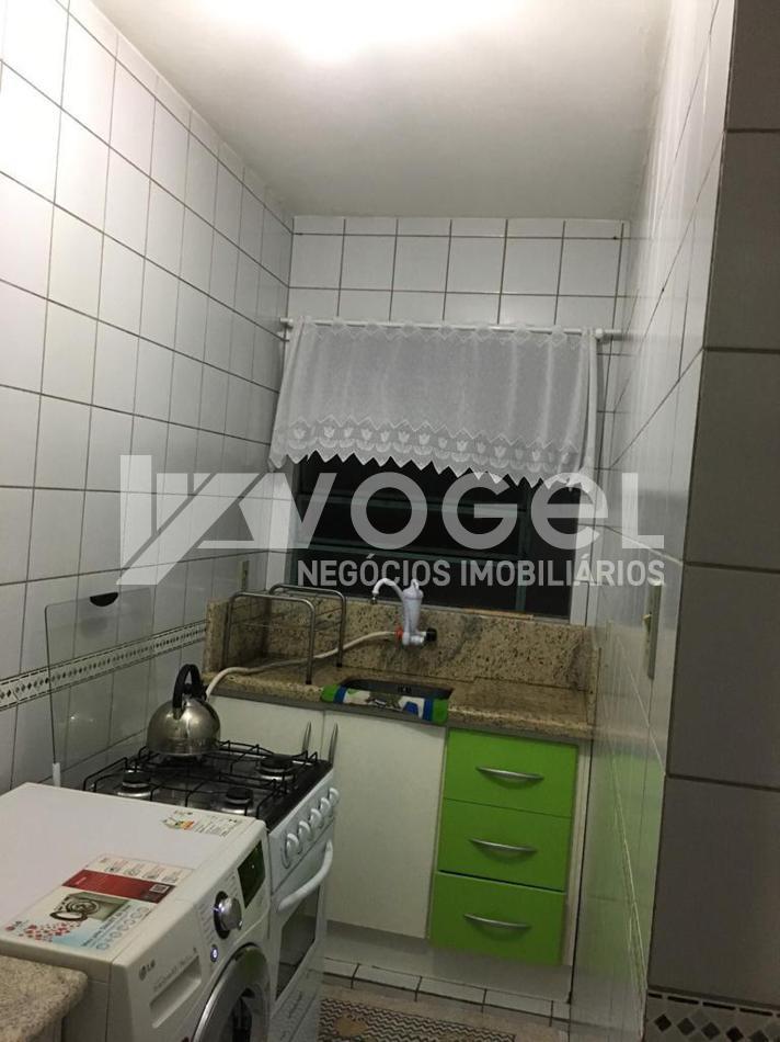 Apartamento à venda com 1 quarto, 38m² - Foto 18