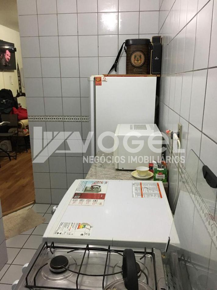 Apartamento à venda com 1 quarto, 38m² - Foto 21