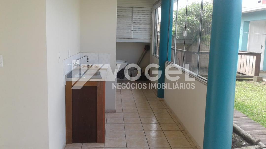 Casa à venda com 6 quartos, 184m² - Foto 11