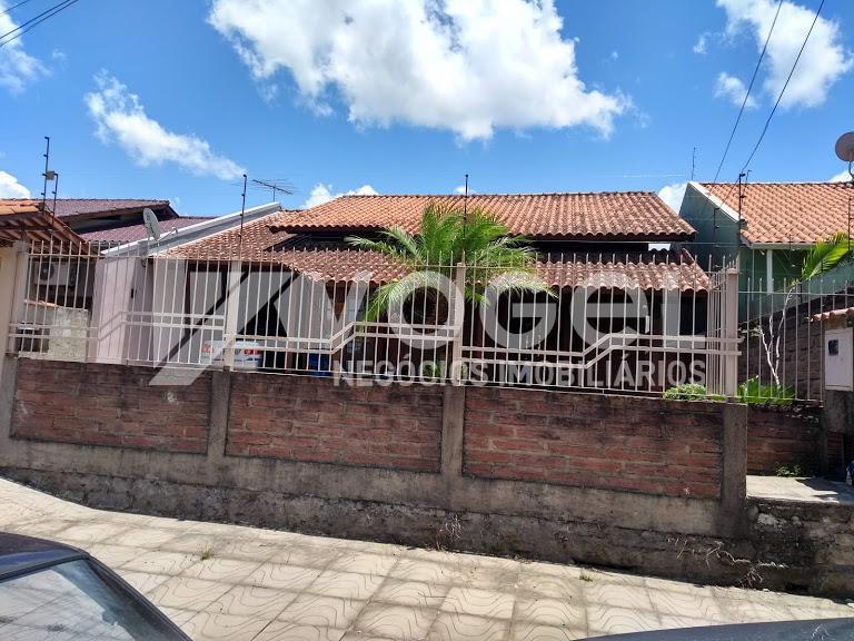 Casa à venda com 3 quartos, 149m² - Foto 2