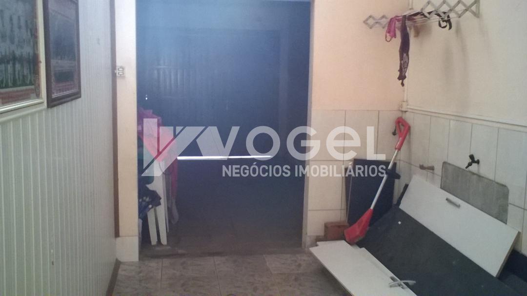 Casa à venda com 1 quarto, 300m² - Foto 9