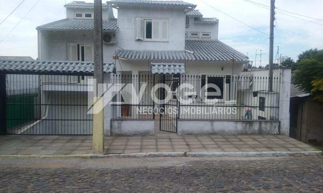 Casa à venda com 3 quartos, 300m² - Foto 1