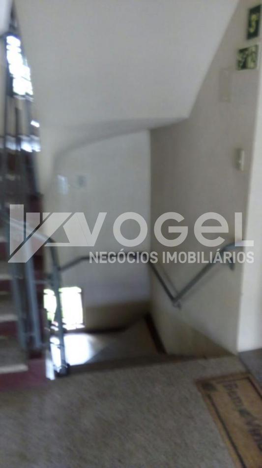 Apartamento à venda com 2 quartos, 62m² - Foto 4