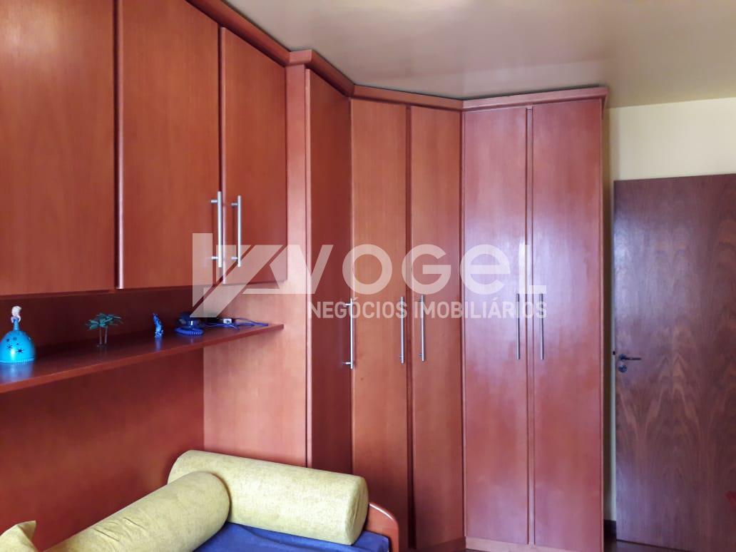 Apartamento à venda com 3 quartos, 134m² - Foto 10