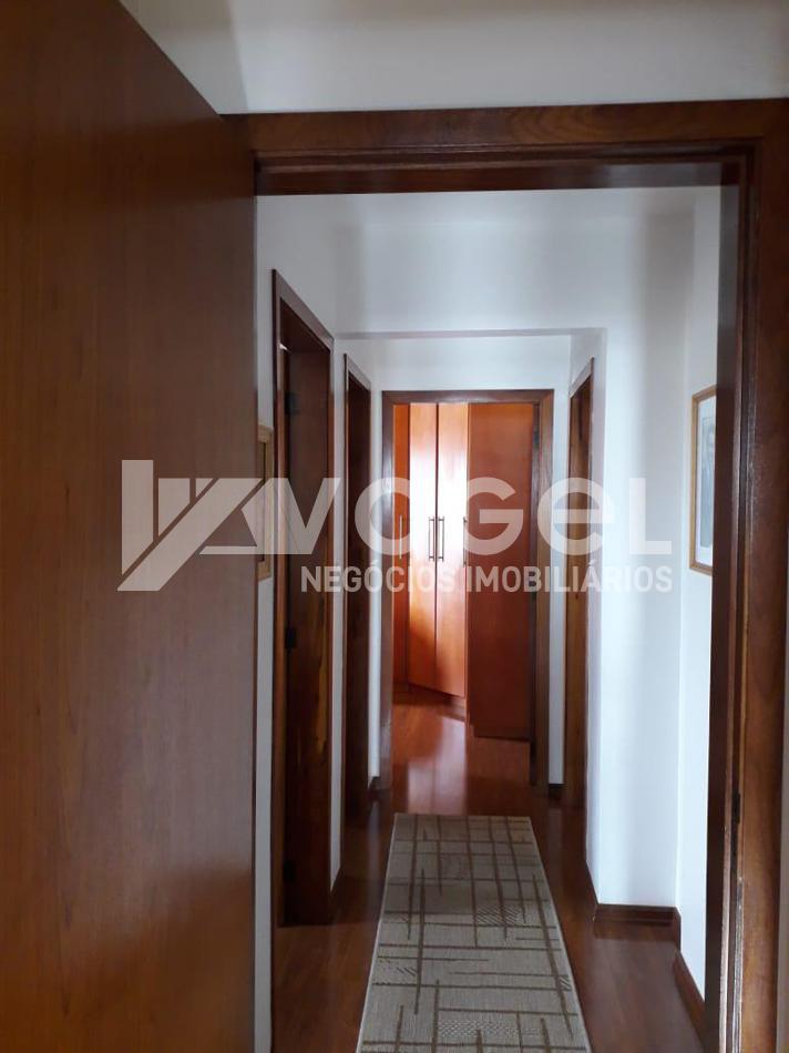 Apartamento à venda com 3 quartos, 134m² - Foto 11