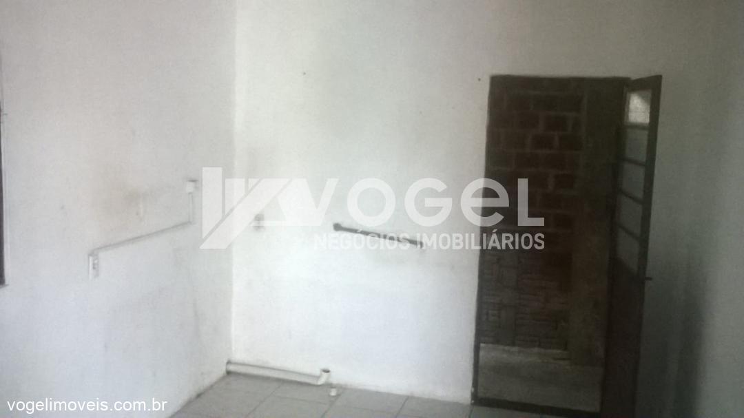 Casa à venda com 4 quartos, 176m² - Foto 1