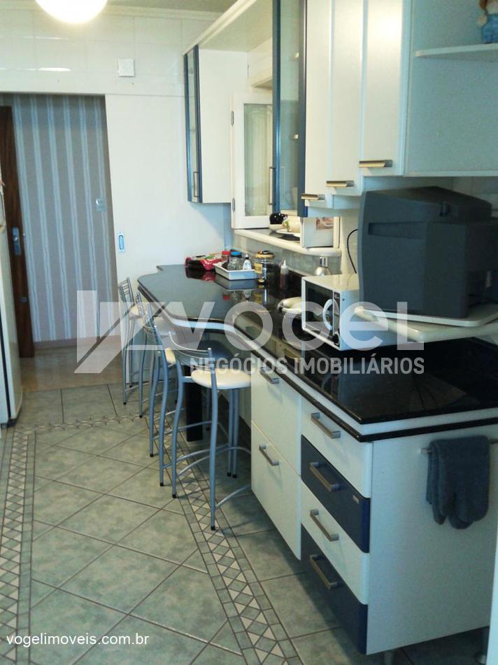 Apartamento à venda com 3 quartos, 178m² - Foto 11