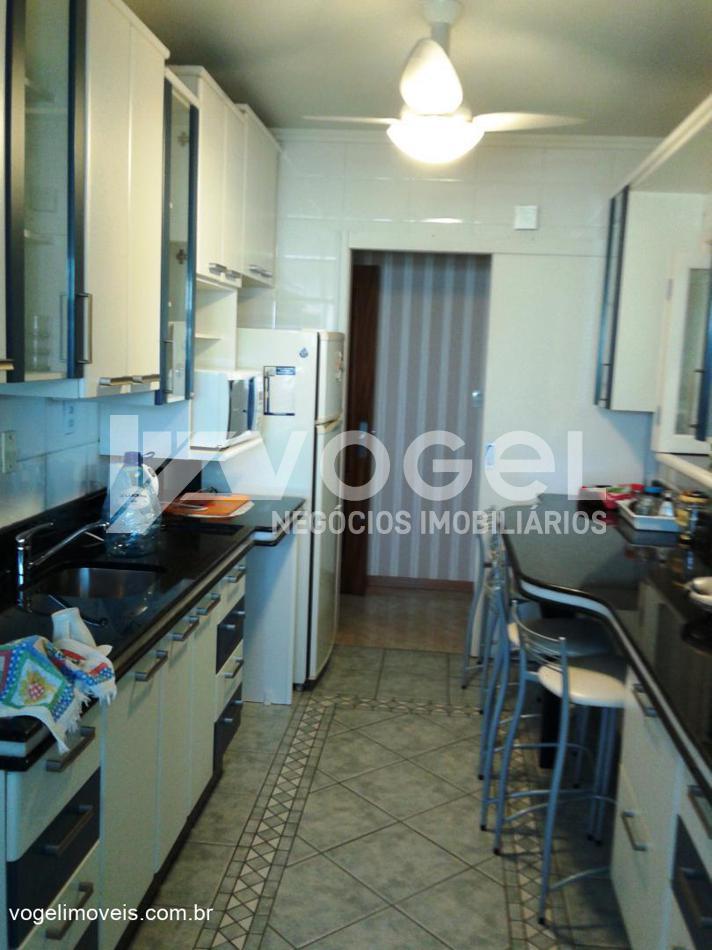 Apartamento à venda com 3 quartos, 178m² - Foto 13