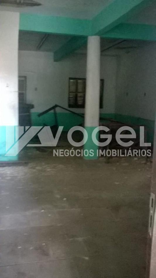 Casa à venda com 3 quartos, 300m² - Foto 17