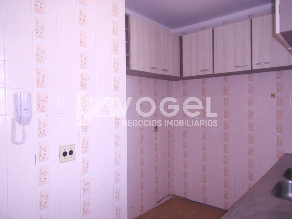 Apartamento à venda com 2 quartos, 80m² - Foto 17