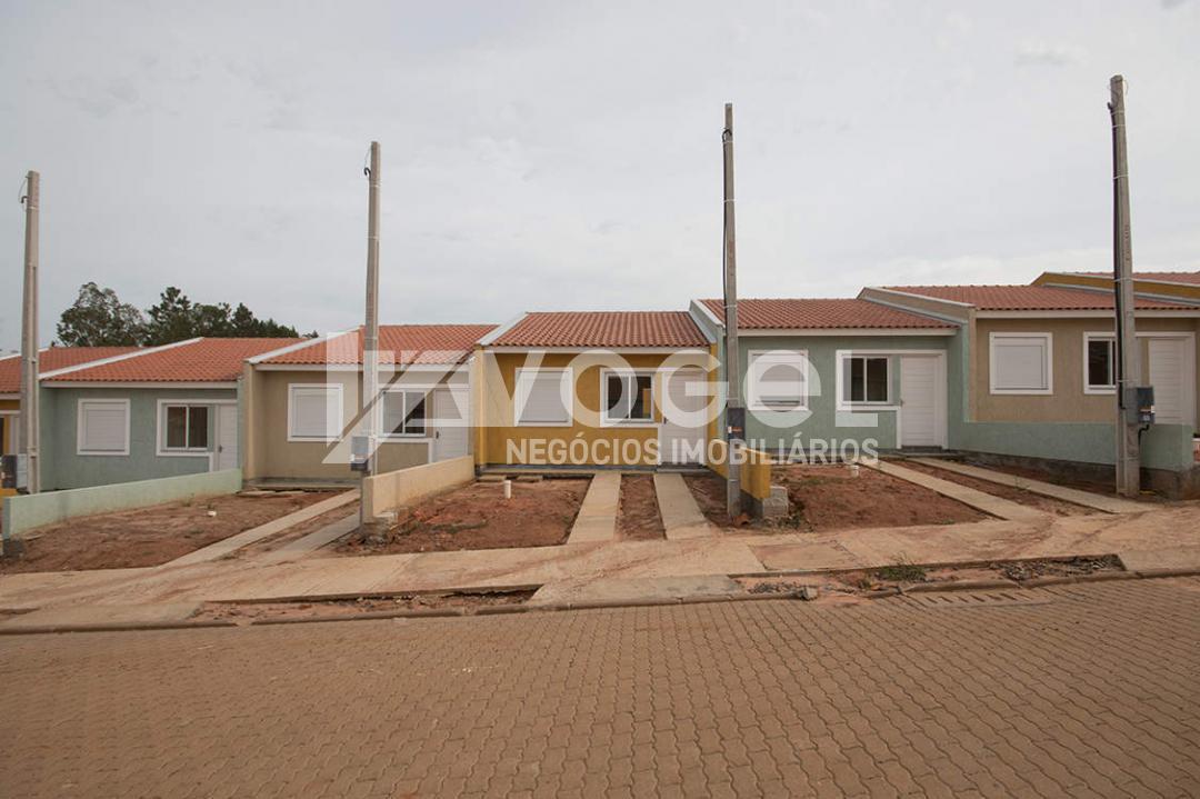 Casa à venda com 2 quartos, 45m² - Foto 2