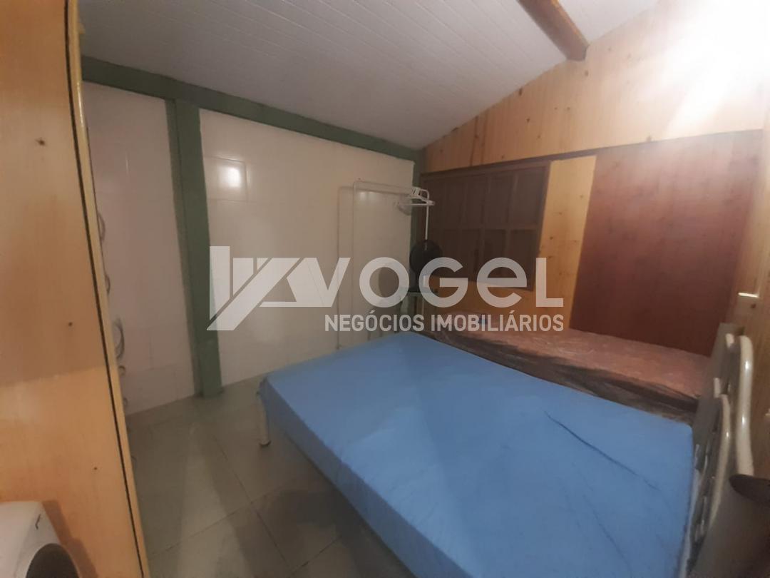 Casa à venda com 2 quartos, 70m² - Foto 2