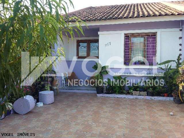 Casa à venda com 3 quartos, 78m² - Foto 1