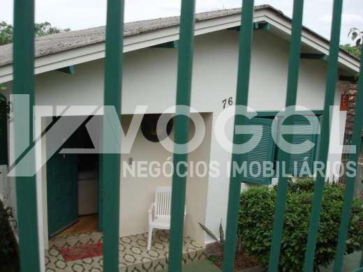 Casa à venda com 2 quartos, 420m² - Foto 1