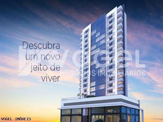 Apartamento à venda com 3 quartos, 127m² - Foto 1