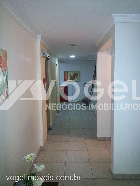 Apartamento à venda com 2 quartos, 100m² - Foto 30