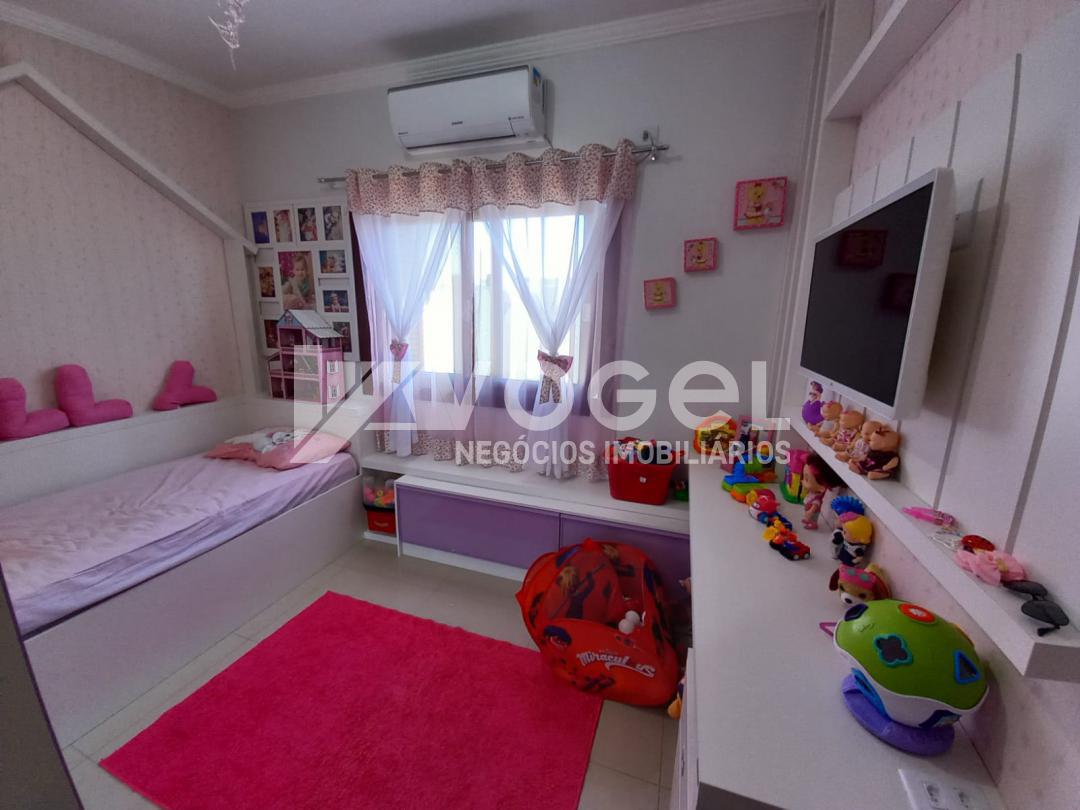 Casa à venda com 4 quartos, 197m² - Foto 47